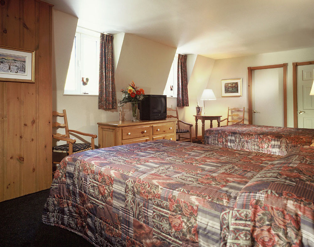 Hotel Le Chantecler แซ็ง-ตาแดล ภายนอก รูปภาพ